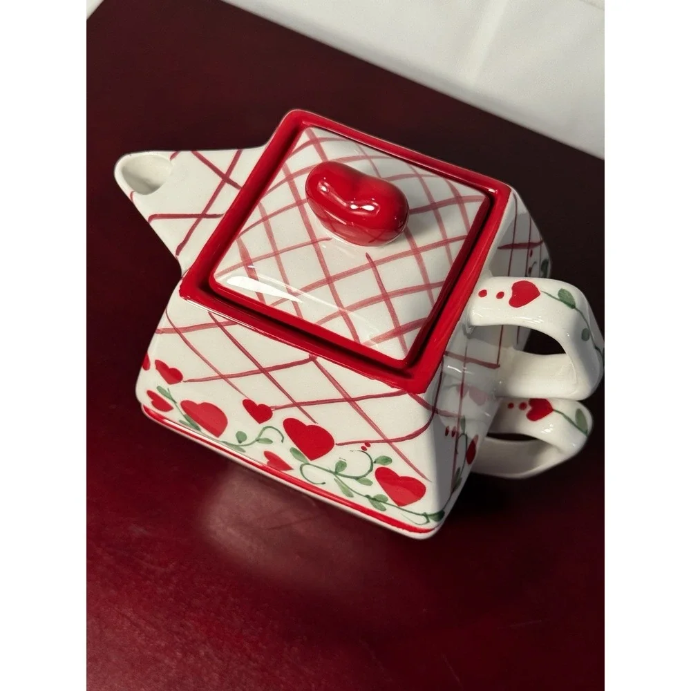 Mesa International Ceramic Hearts Teapot For One 2 PC Set w/Cup Never Used